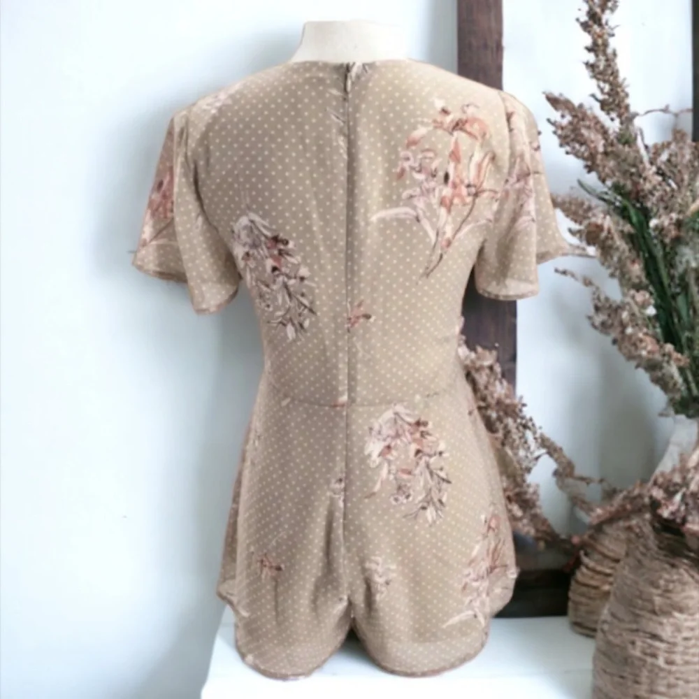 Sadie and Sage Floral Polka Dot Romper - Picture 7 of 15